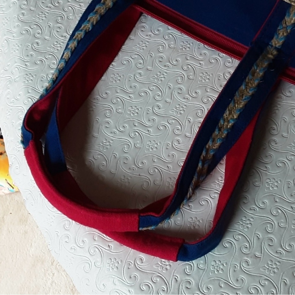 Laurel Burch Colourful Cats Canvas Tote Bag | Zippered - Picture 7 of 9